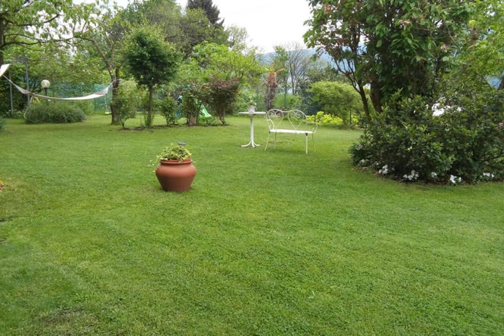 Lake Orta Openspace Garden Beach Pettenasco Eksteriør billede